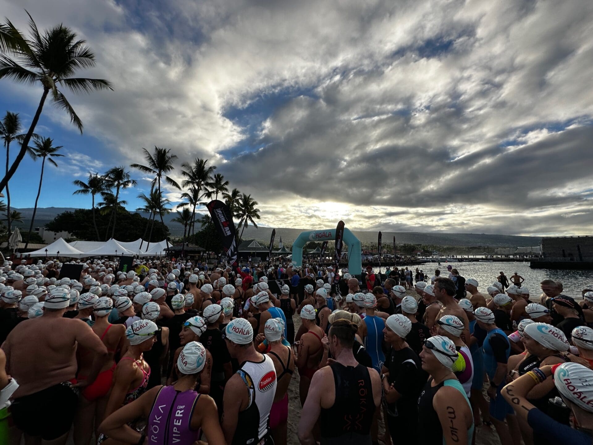 2023 IRONMAN World Championship Kona - Women's Race Practice Swim